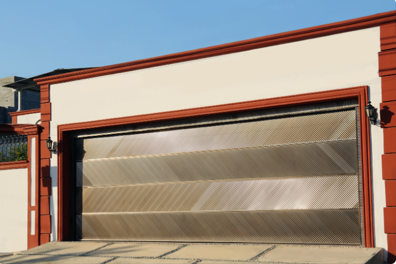 как выбрать секционные гаражные ворота